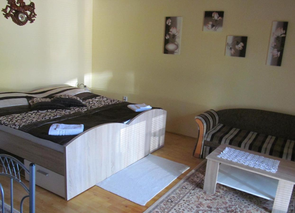 A+S Penzion Podzamok Спишске-Подградье Экстерьер фото