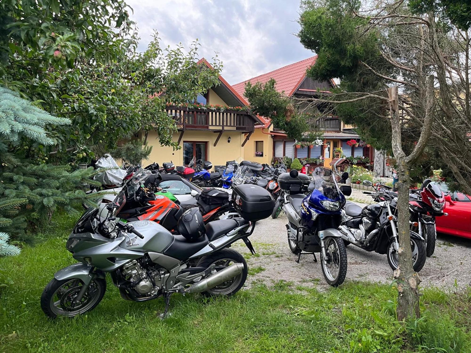 A+S Penzion Podzamok Спишске-Подградье Экстерьер фото