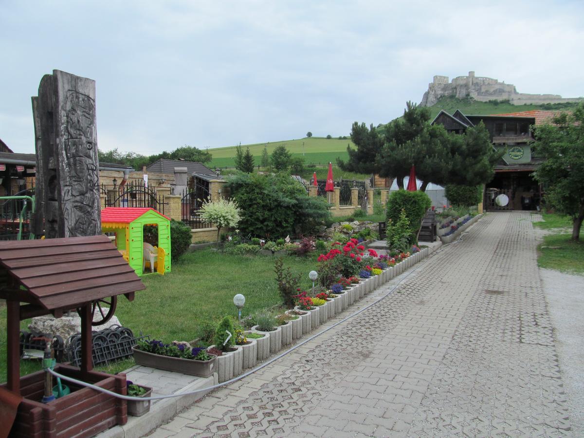 A+S Penzion Podzamok Спишске-Подградье Экстерьер фото